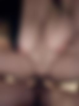 kathyicup : 反女上被肉棒狂肏🍆巨乳晃的快要衝破皮膚了😈有沒有人要幫我扶著？🤫🔞