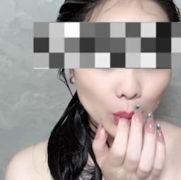extraneousred6988 : 首部長片🔥洗澡💦淫蕩獨居慾女的美體一覽無遺!直接大膽瘋狂自慰，淫水愛液流一地