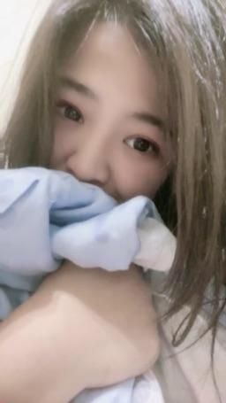 cutewawa : 喜歡乖乖的還是色色的呀？😚