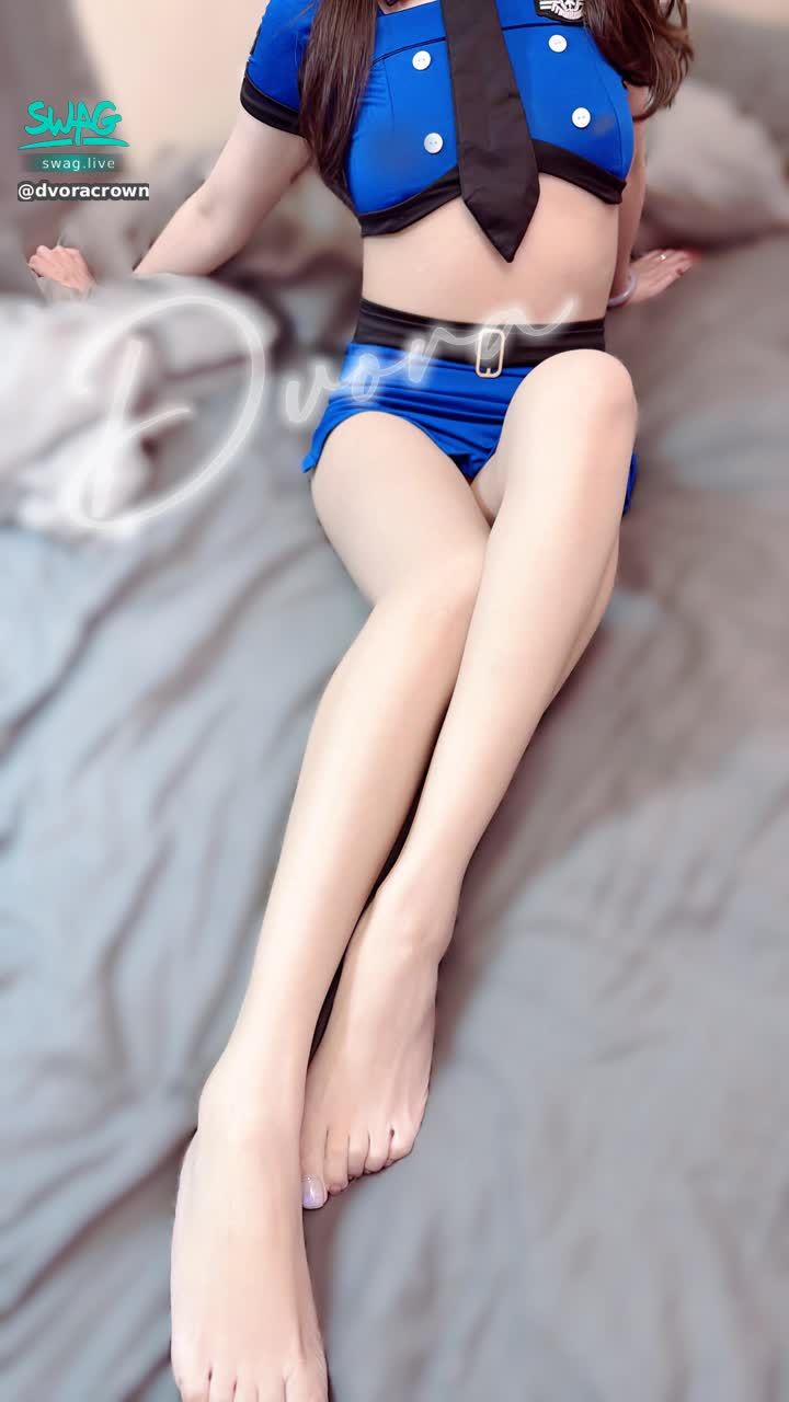 dvoracrown : 有沒有誰想被我抓😚😚😚🥹❤️