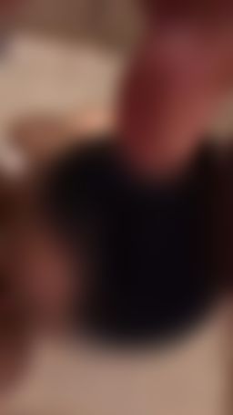 zorazoraxx : 很認真吃哥哥的肉棒