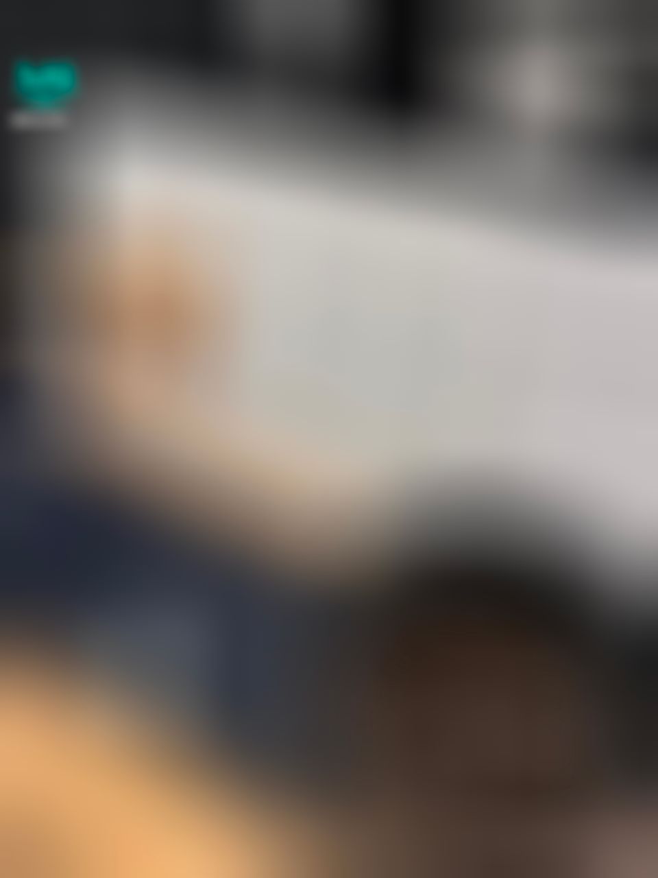 bonniie : 好久沒回來了😋因為都待在粉絲的公司
猜猜我在哪裡玩