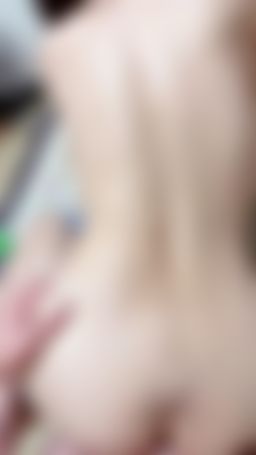ladyyuan : 哥哥不放過我啊！直接拍攝我背後式一直被幹，第一視角哥哥說他不行了！這樣會射爆友人脫衣麻將遊戲想要完整版私訊我🥰