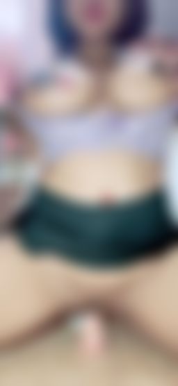 jennii : Bounce those tits