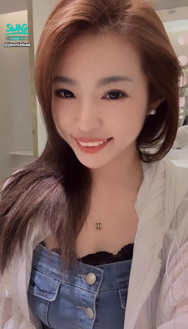 jenniebae : Babe不要太想我哦 我們禮拜天見😘
