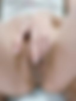 lizbaby : 特寫撫摸荳荳
#特寫 #撫摸 #荳荳 #穴穴 #呻吟