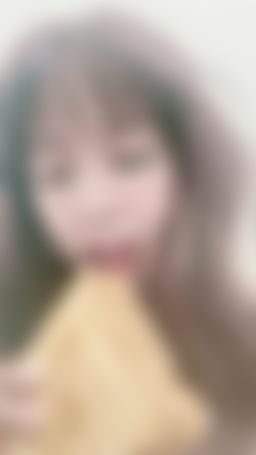 lovemeredith : 早餐吃自己烤的花生培根土司，你都自己來嗎？還是要我幫忙？