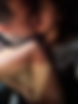jollyntr : 在車上與粉絲舌吻摳摳

6/15 23:59前解鎖 https://5w.ag/j6wUxe2gjXtSX8HJ7 和任一舊片並按讚私訊截圖，再送私密隱藏版片片喔 😘