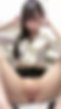 miyukibaby : 舉手誘惑綁馬尾🖤想幫我綁頭髮嗎？🥰