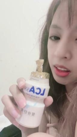 lovemeredith : 每天都要喝低糖發酵乳幫助腸道健康，那杏慾沒解 你要不要幫忙