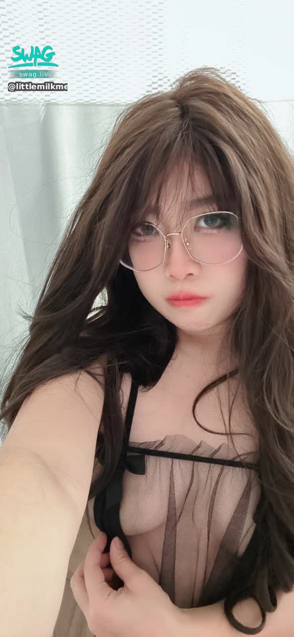 littlemilkmelon : 我的露臉寫真！只可以自己保存，知道嗎Babe