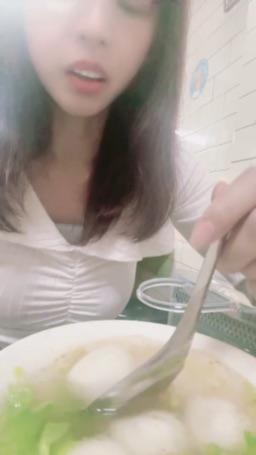 lovemeredith : 剛面試完，肉圓仔湯好吃，你也想跟我一起吃古早味嗎？