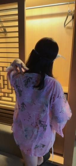 littlemilkmelon : 除衣服～ 

沒有露點哦