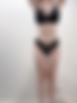 alsghvv : 穿個衣服穿了三分鐘…只能快轉…