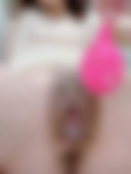 lizbaby : 每次放玩具都一定會有很多水和白漿
#露穴 #穴穴 #白漿 #騷穴 #玩具
