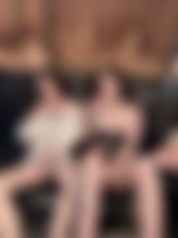  : 最近真的很常出現在KTV😜這次是跟你們的女神😜知道我跟誰合體嗎？答對的送福利！