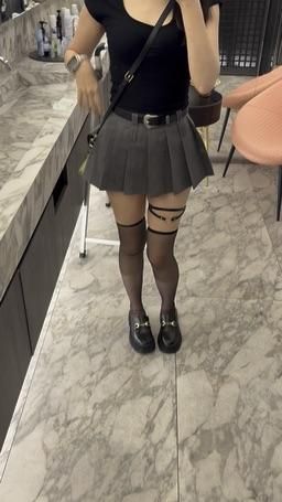 anitabebe : 😚色