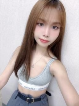 nana.jelly : 新人上播大大的誘惑😝😝多多善待我好嗎🥺
