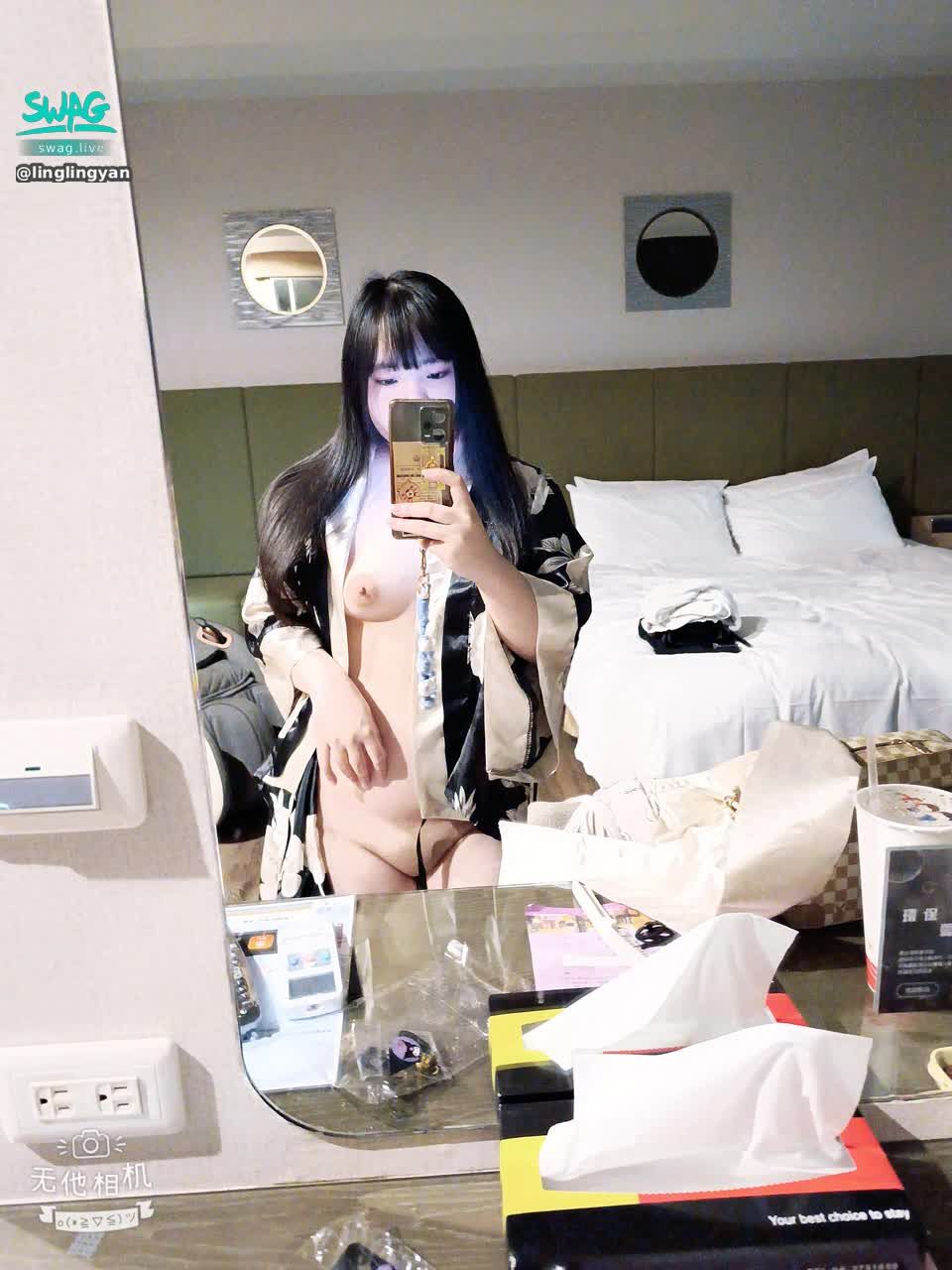 : 😆 #露臉