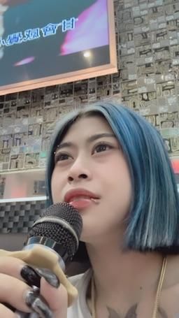 sexyestherr : 猜猜歌遊戲
私訊我歌名猜對送騷片一片「完整歌名」🤤🔥
