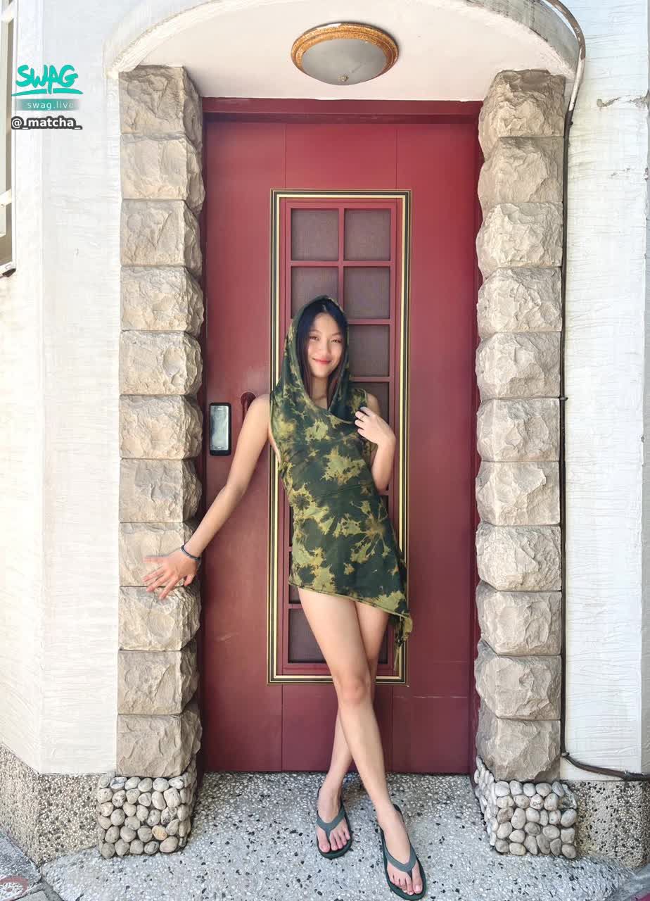 _matcha_ : 各位我最近都在過生日😅沒有消失不做了啦😂謝謝你們的關心...很感動 再等我一下下好嗎😘抹茶即將回歸了💚 #性感 #sexy #生活 #騷 #日常 #露臉 #長腿 #誘惑 #可愛