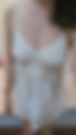 cyndibaby : 半透明睡衣的誘惑，哥哥想不想睡在心心身邊~~