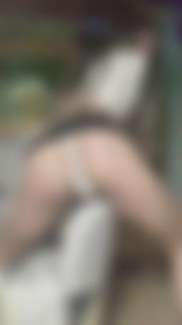 dagababy : 圓潤色屁屁摩沙發😍自主止癢😈