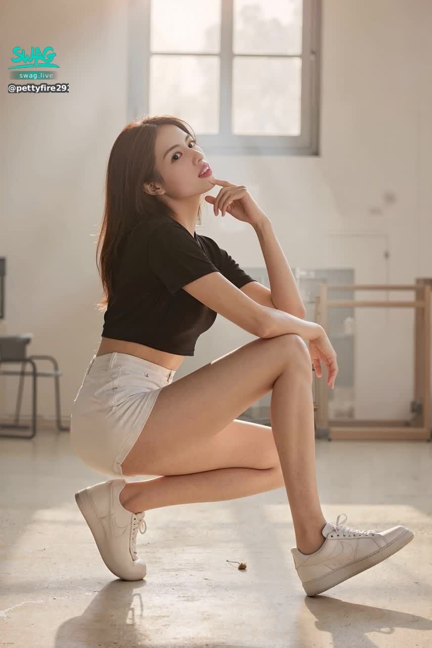 pettyfire2928 : 🦵🦵🦵
