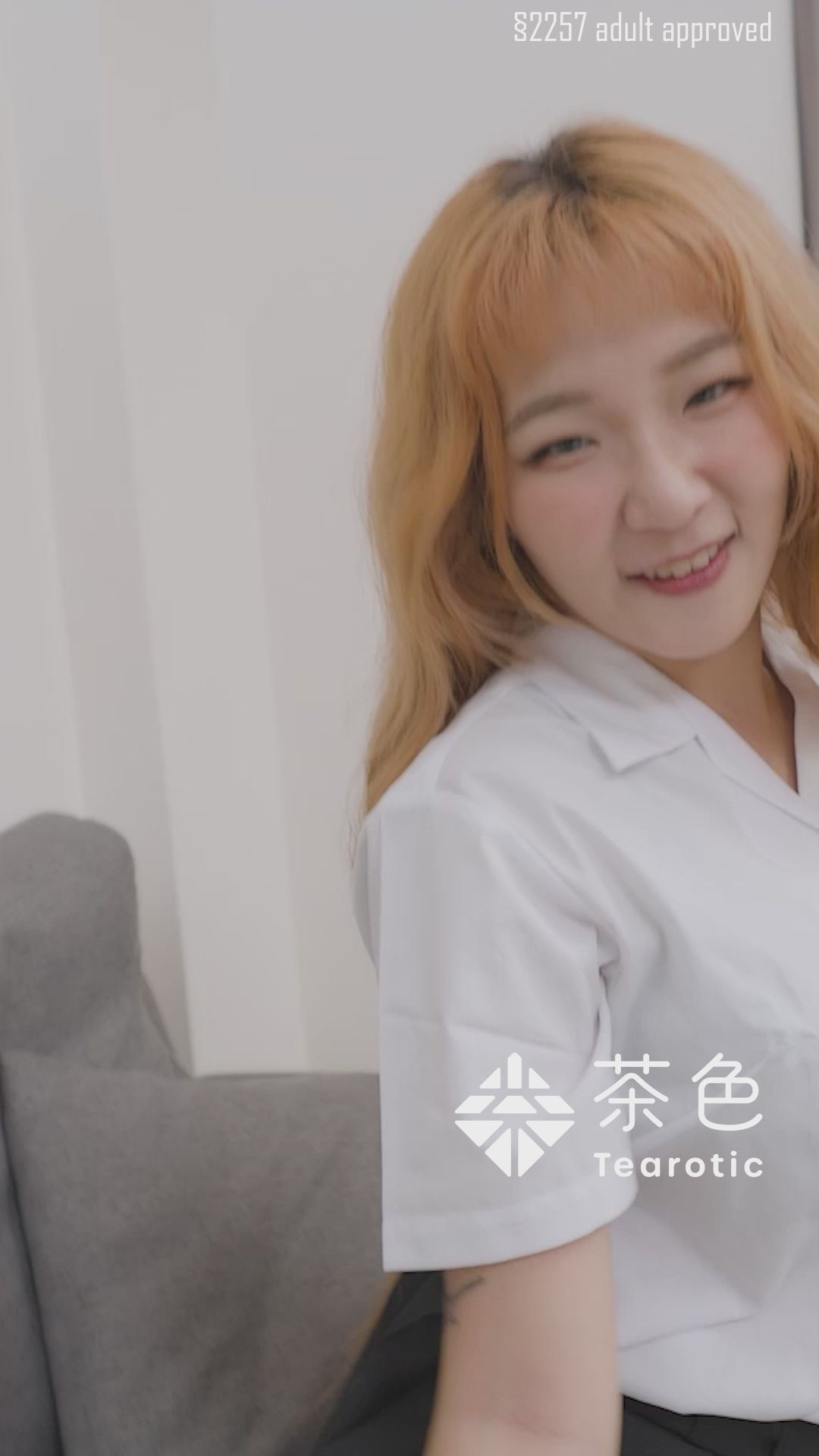 thetearotic : 穿好制服陪你色色♥