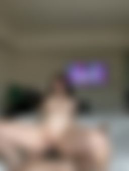hua_063 : 粉絲說這姿勢很厲害🥺💦直接差點把他搖到射