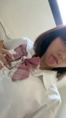 ouopuppy : 💖 Cute school girl 💖 It seems that the school girl is not acting anymore~ She is just acting in her own lewd way 😈🔞