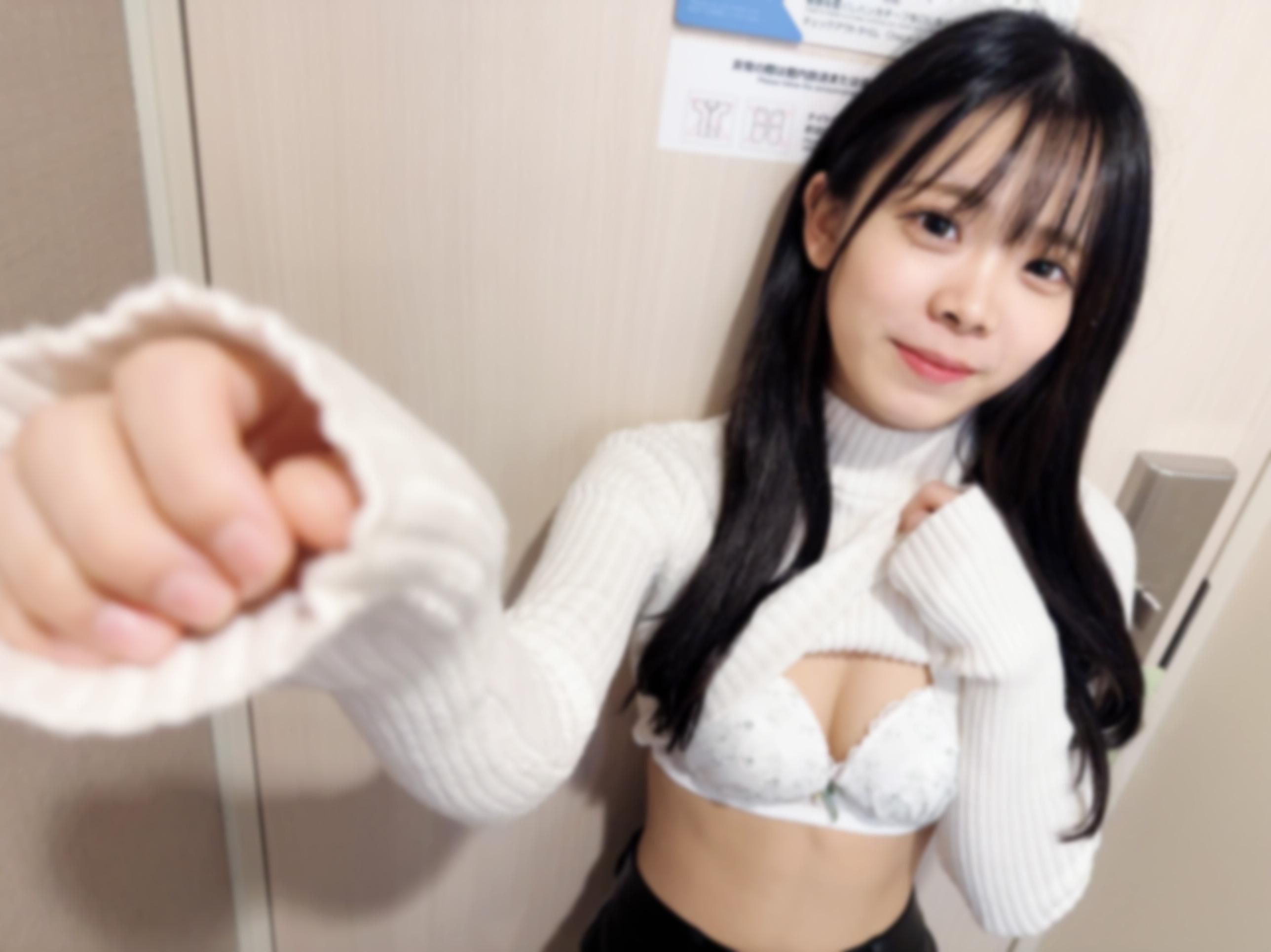  : 🔥 【Uncoded Training】 🔥 「It’s going to leak out. ♡ "Super cute sunny college girl is trained by toys! The huge cock is inserted wildly until she squirts, and she climaxes repeatedly in the rear-riding position! 😍💦🔞