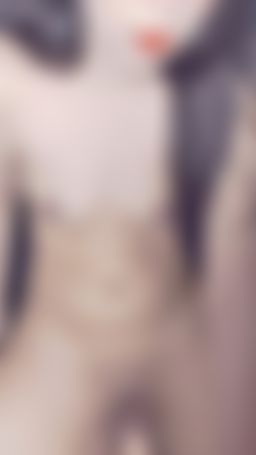 miiyaa : 它在我的陰部振動。