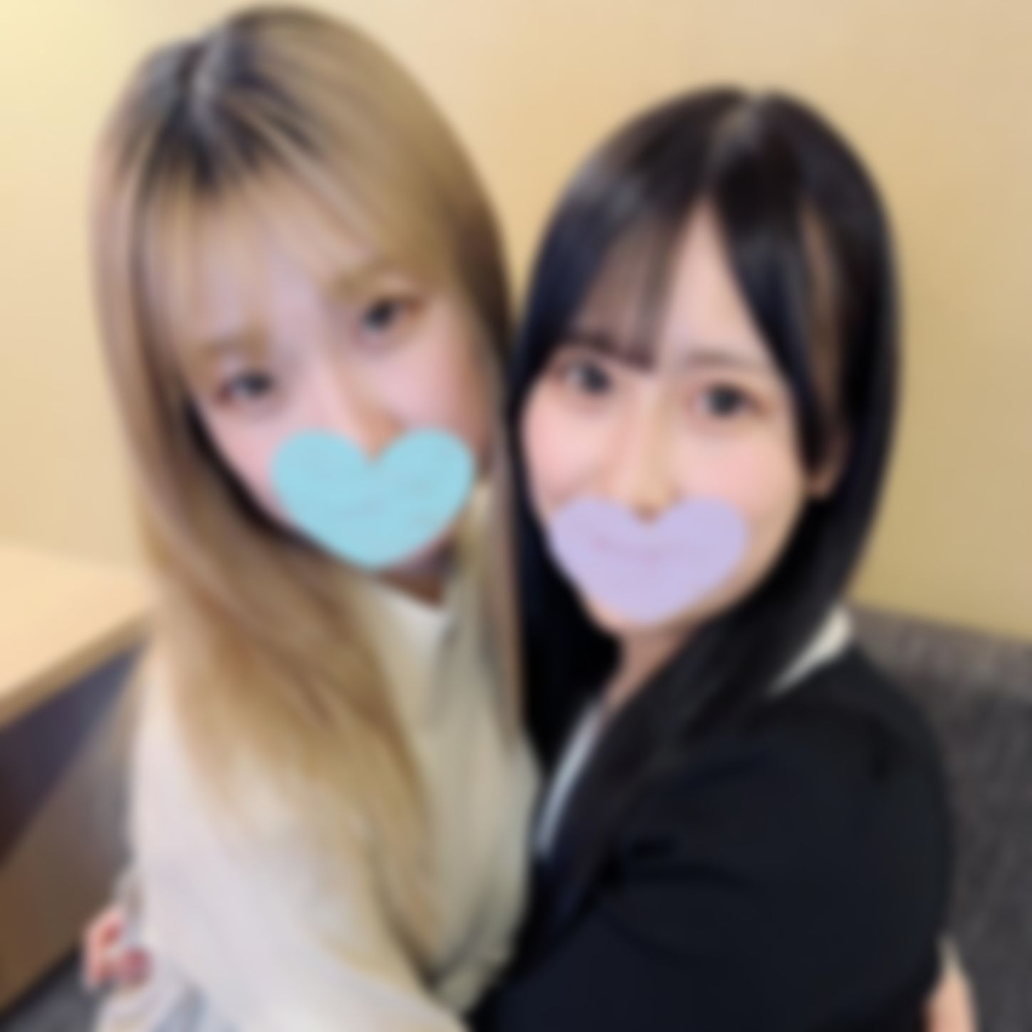 hamemedia : 🔥【無碼兩女3P】🔥「一起三人 High 起來吧！」超正點辣妹聯手榨乾肉棒，痴女全開雙女共玩！妹子視角拍下火辣色情畫面！😍💦🔞