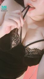 dorisbebe : š Send me a private message and wish me a happy birthday. I can exchange it for a three-point close-up video. š„š„š„