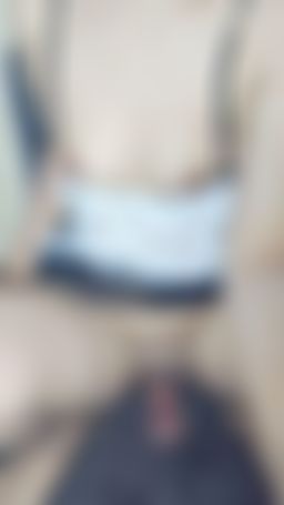 miiyaa : 坐在假陽具上