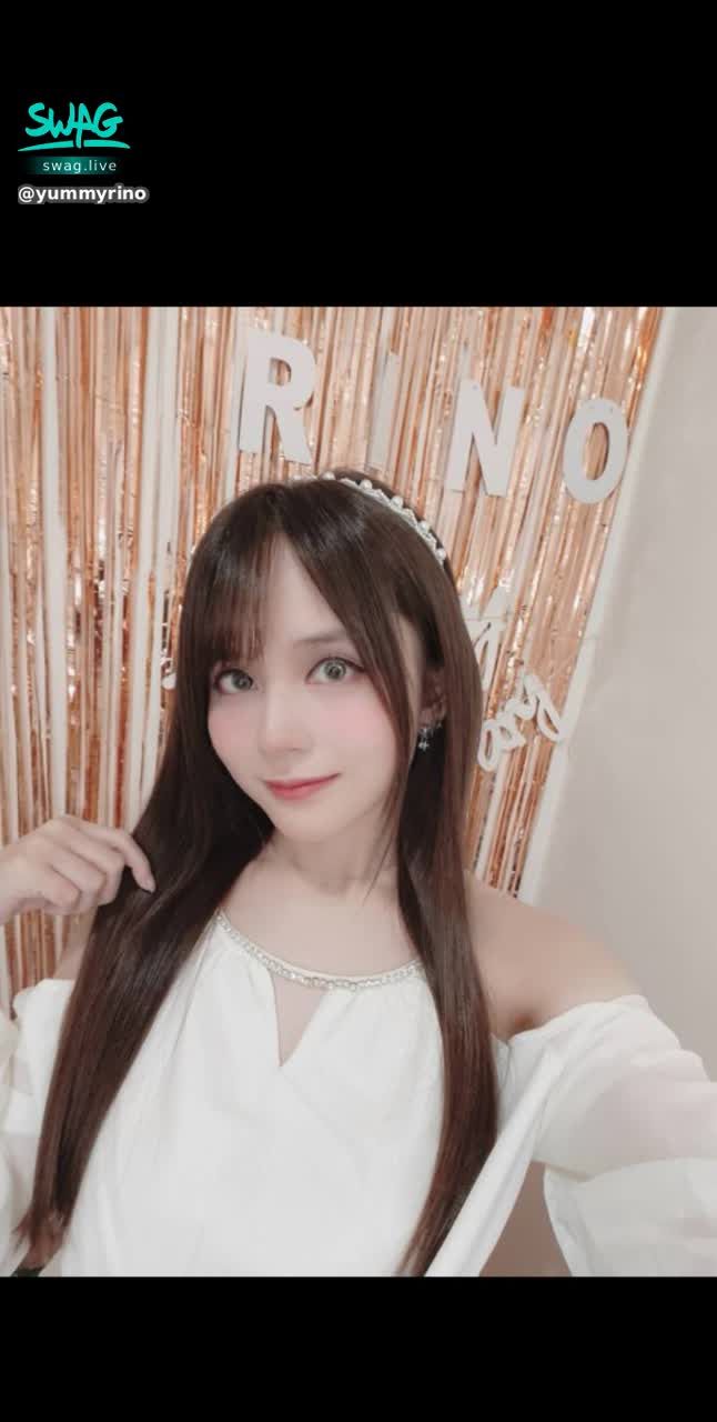  : 7/2 (Wednesday) 13:00 Green Broadcast 💚 Capable Maid Theme Day 🖤
Dance with 10W diamonds 💃
#主題直播 #女僕