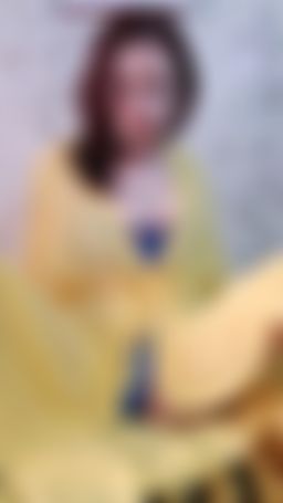 julielove : m-shaped legs 😍