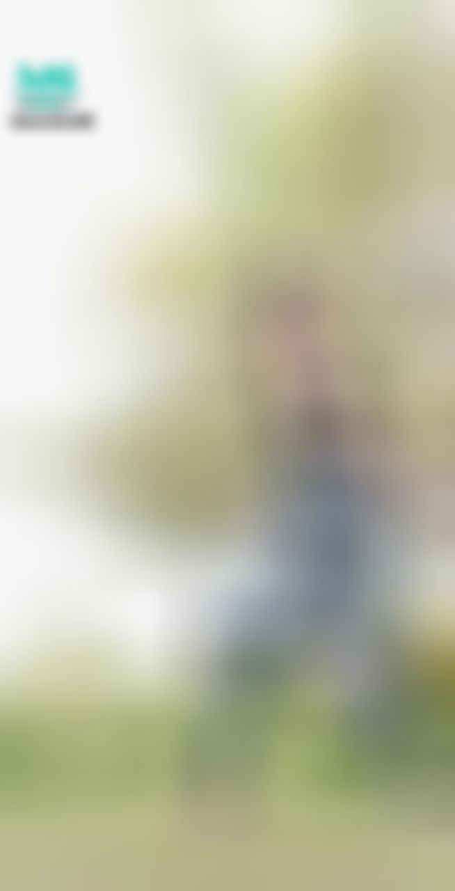 sweetsav13 : I feel like the sunshine that brings you light