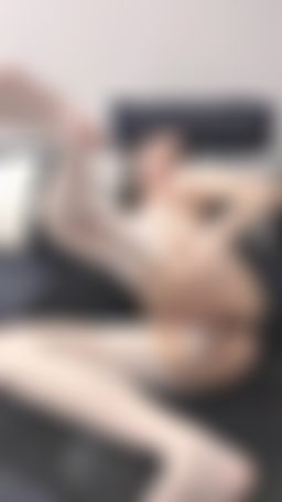 miyukibaby : 吊帶襪美腿慰慰超澀😍😍喜歡塞滿我💦💕🔞