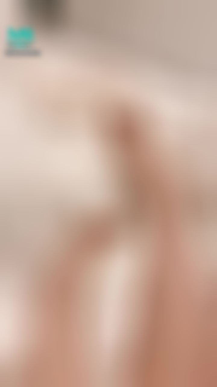 sharonnnnn : 🍍預告🍍今晚10點半上播喲❣️