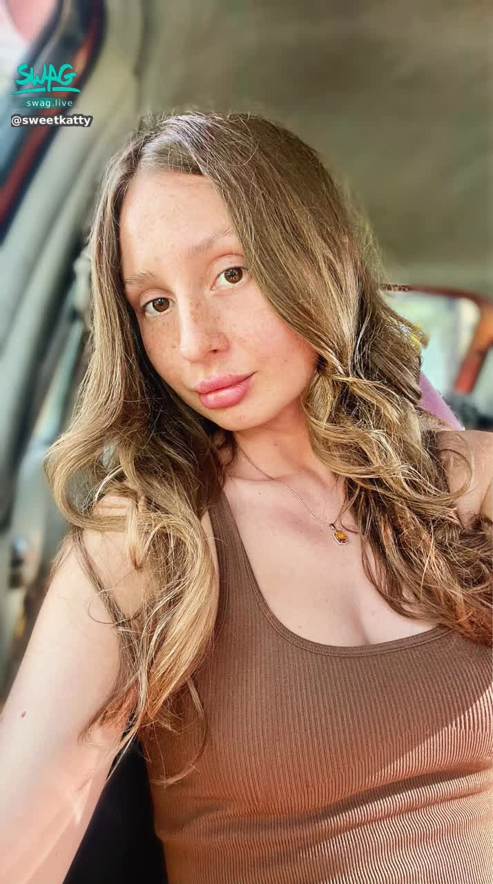 sweetkatty : hi 👩🏽‍🦱🫶🏼