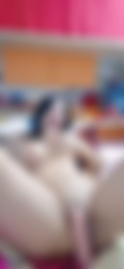 dirtymommy : 你也想吸我的奶頭嗎？