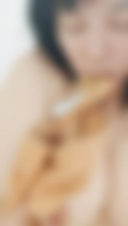 lelelina : 咬著內褲樣好色
捧奶刺激一下奶頭🤭

#樂樂#巨乳#乳頭#激凸愛撫#性感#騷#性感#裸#呻吟#誘惑#刺激