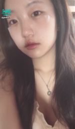 giselle_ : 預告一下~今晚(7/8)11點半~睡衣素顏唷~等你來~~