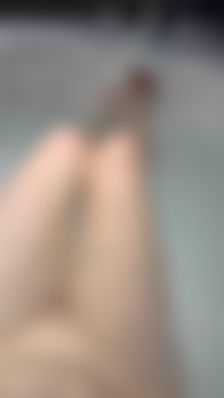  : 晚上好哥哥，大长腿配白虎你真的不看看吗？