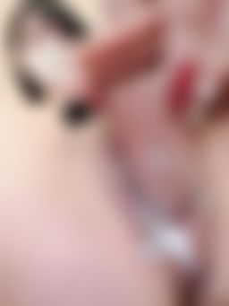 hannababe : 超級色😍💦
Babe滿滿白汁可以幫我舔乾淨嗎




回覆此動態：想領取🙋🏻
+送１５顆紫黑鑽🎁領取完整版🔥