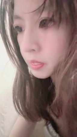 lovemeredith : 早餐吃昨天吃不完的炸雞薯條，你晨勃了吧，等等交出來