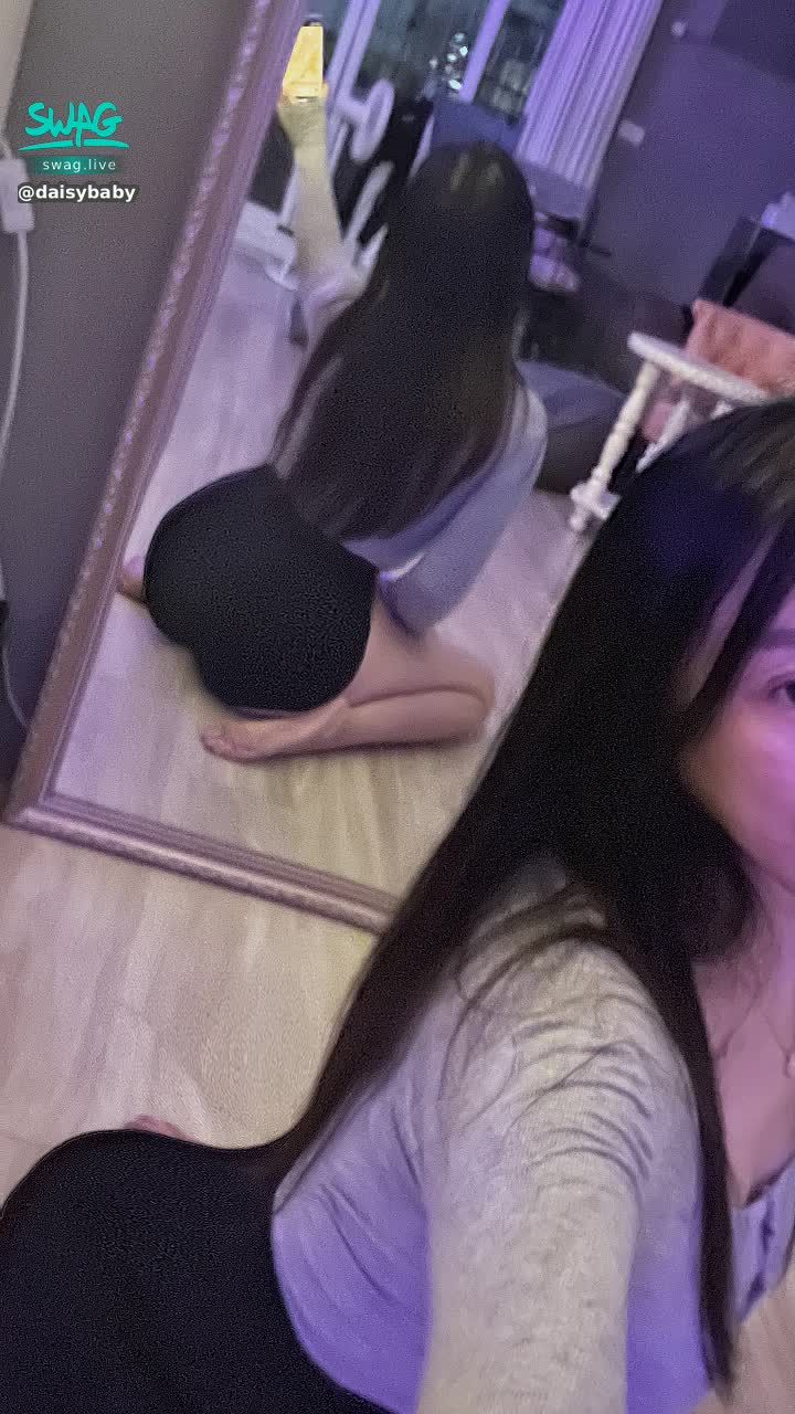 daisybaby : 練舞時間🖤