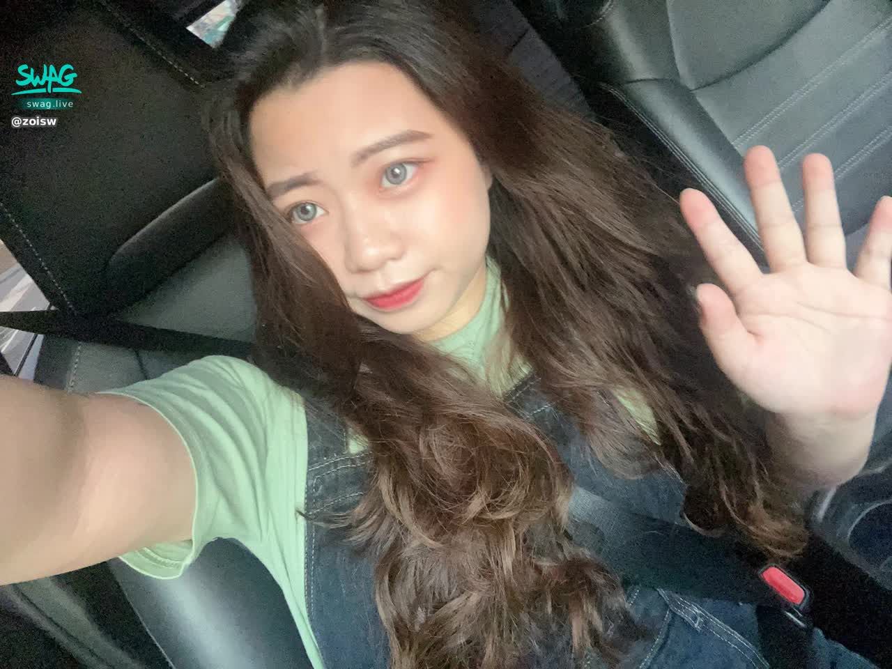 zoisw : 🥰🥰